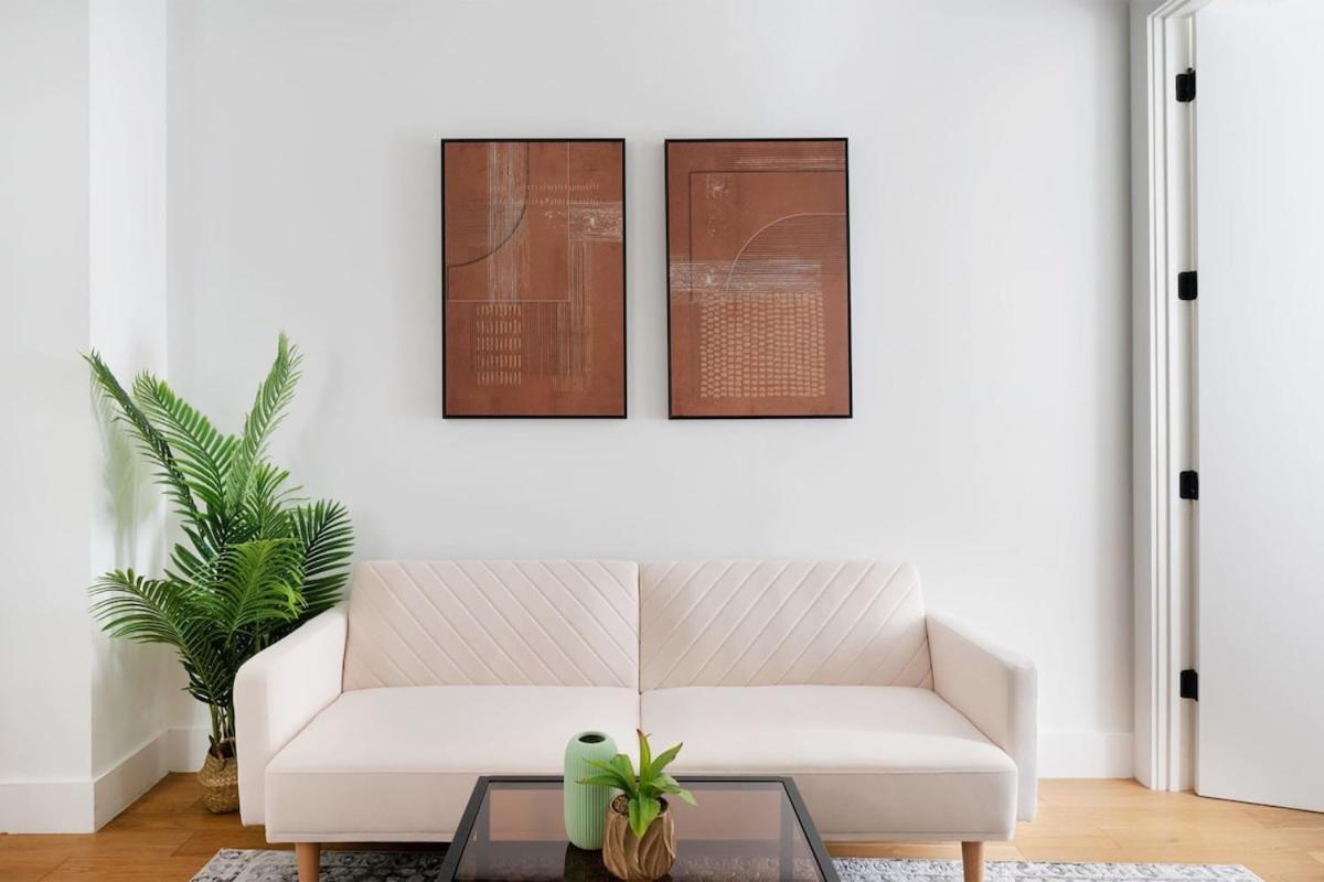 1290-16 New Renovated 2 Bedrooms In Ues Apartment *